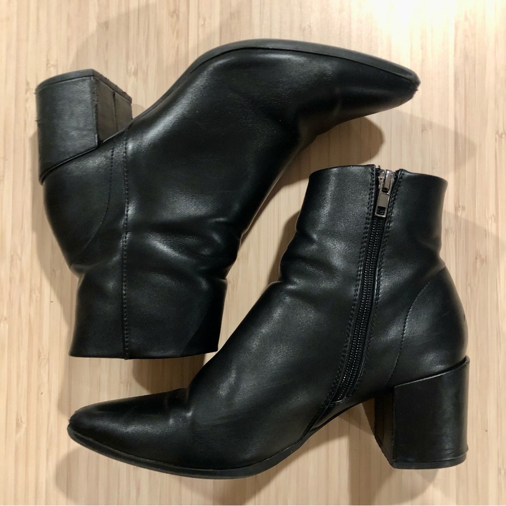Dafni Bootie